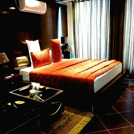 Bling Hotel International 木尔坦 外观 照片