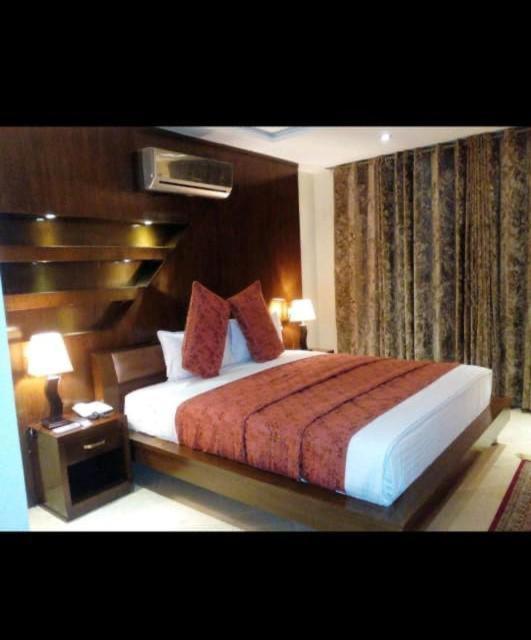 Bling Hotel International 木尔坦 外观 照片