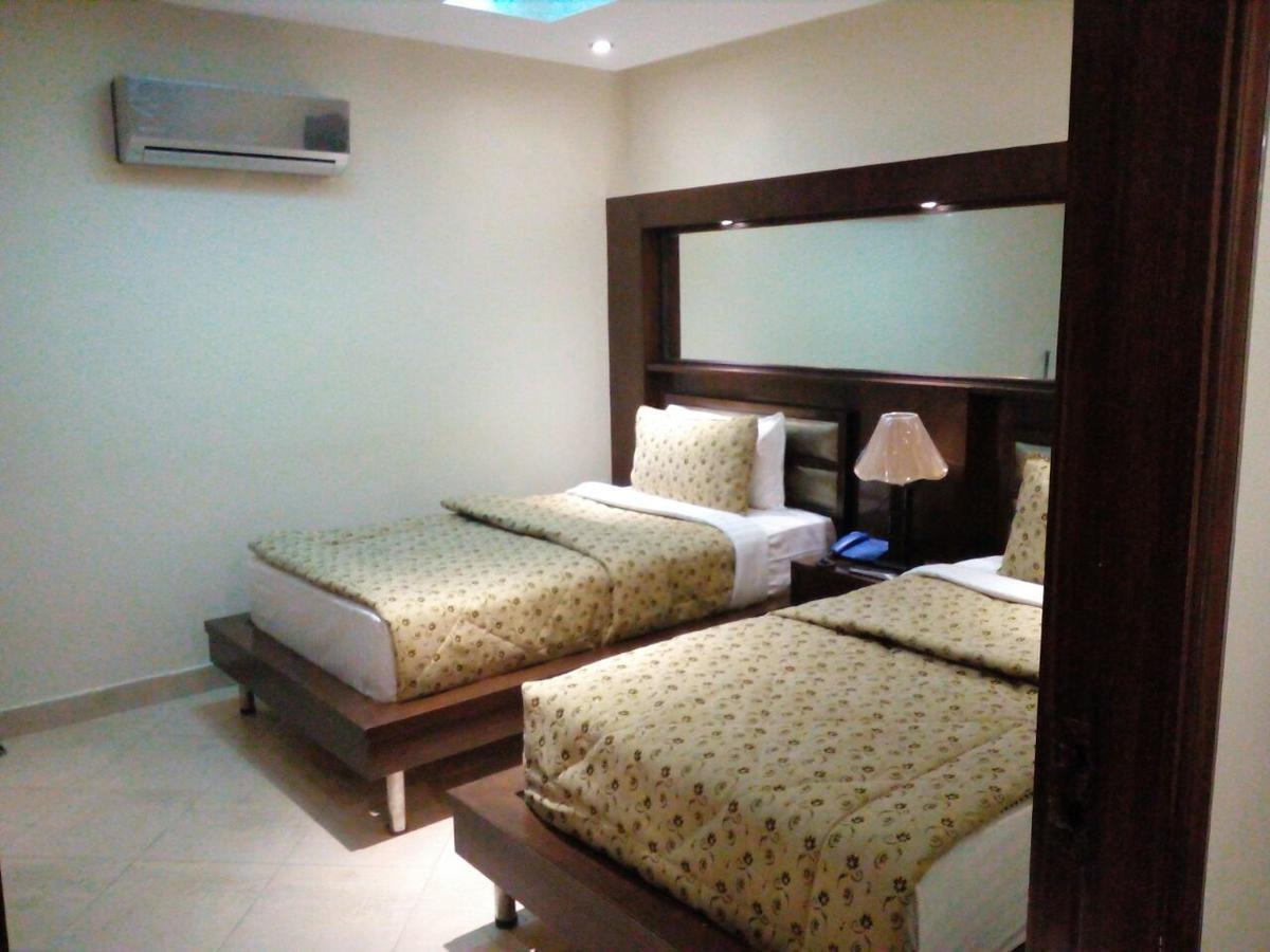 Bling Hotel International 木尔坦 外观 照片